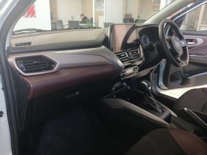 Toyota Starlet Cross 1.5XR automatic - Image 7