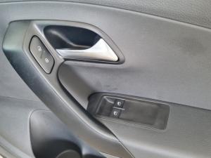 Volkswagen Polo Vivo 1.6 Style - Image 13