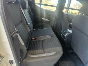 Nissan Navara 2.5DDTI SE Plus D/C - Image 12