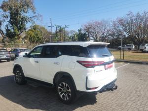 Toyota Fortuner 2.8GD-6 4X4 automatic - Image 13