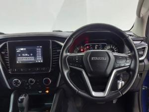 Isuzu mu-X 3.0TD LS 4x4 - Image 13