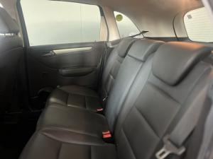 Mercedes-Benz B-Class B200CDI auto - Image 5