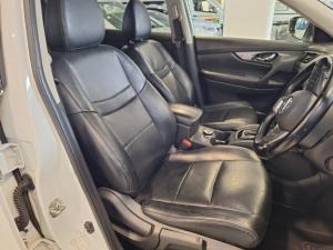 Nissan X-Trail 2.5 4x4 Acenta Tech - Image 10