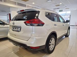 Nissan X-Trail 2.5 4x4 Acenta Tech - Image 4
