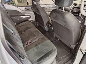 Nissan Navara 2.3D double cab SE - Image 9