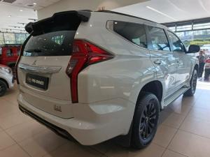 Mitsubishi Pajero Sport 2.4DI-D 4x4 - Image 12