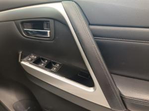 Mitsubishi Pajero Sport 2.4DI-D 4x4 - Image 15