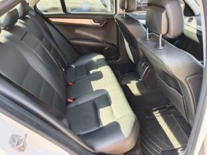Mercedes-Benz C-Class C200 Classic - Image 8