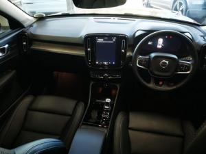 Volvo XC40 B4 Plus Dark - Image 5