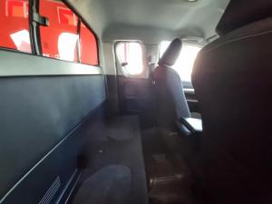 Toyota Hilux 2.4GD-6 Xtra cab Raider auto - Image 14