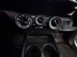 Toyota Hilux 2.4GD-6 Xtra cab Raider auto - Image 16