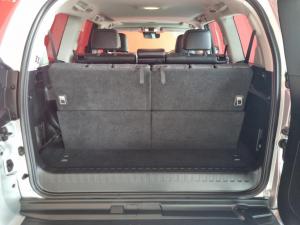 Toyota Land Cruiser Prado 2.8GD VX-L - Image 9