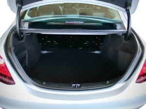 Mercedes-Benz C-Class C180 - Image 21