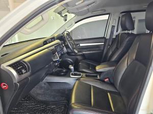 Toyota Hilux 2.8GD-6 double cab Raider auto - Image 18