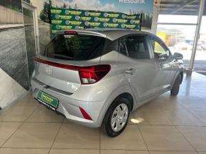 Hyundai Grand i10 1.0 Premium hatch - Image 4