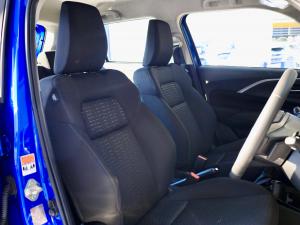Suzuki Swift 1.2 GLX auto - Image 17
