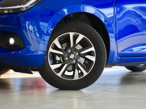 Suzuki Swift 1.2 GLX auto - Image 2