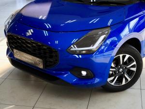 Suzuki Swift 1.2 GLX auto - Image 3
