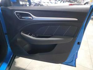 MG ZS 1.5 Luxury automatic - Image 11