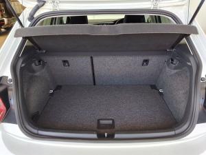 Volkswagen Polo hatch 1.0TSI Highline auto - Image 13