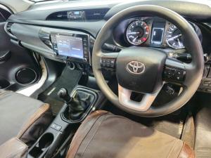 Toyota Hilux 2.4GD-6 Xtra cab Raider manual - Image 10
