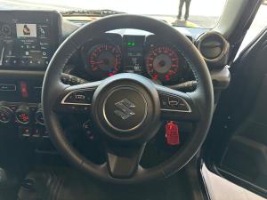 Suzuki Jimny 1.5 GLX AllGrip 5-door manual - Image 9