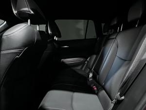 Toyota Corolla Cross 1.8 Hybrid XS - Image 19