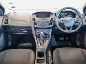 Ford Focus sedan 1.0T Ambiente auto - Image 6