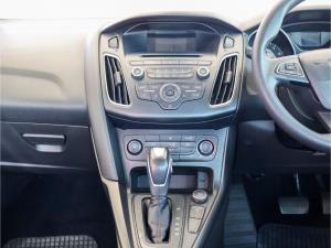 Ford Focus sedan 1.0T Ambiente auto - Image 10