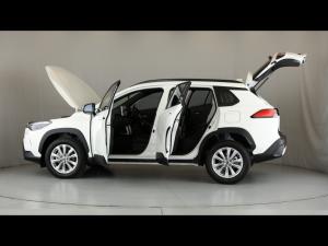 Toyota Corolla Cross 1.8 XS - Image 11