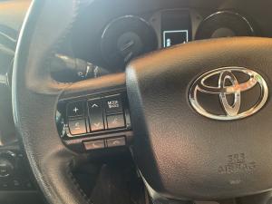 Toyota Hilux 2.8GD-6 double cab 4x4 Legend manual - Image 13