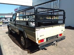Toyota Land Cruiser 79 4.5D-4D V8 single cab LX - Image 13