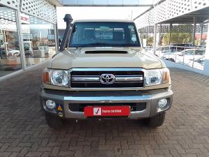 Toyota Land Cruiser 79 4.5D-4D V8 single cab LX - Image 4