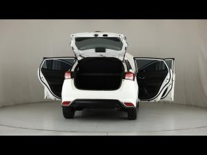 Toyota Yaris 1.5 S - Image 9