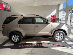 Toyota Fortuner 3.0D-4D - Image 3