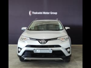 Toyota RAV4 2.2D-4D AWD VX - Image 4
