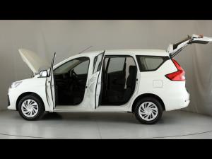 Toyota Rumion 1.5 SX manual - Image 11