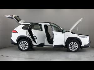 Toyota Corolla Cross 1.8 Hybrid XS - Image 15