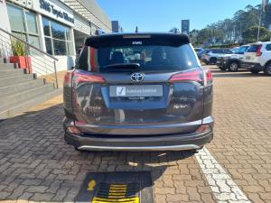 Toyota RAV4 2.0 GX auto - Image 5