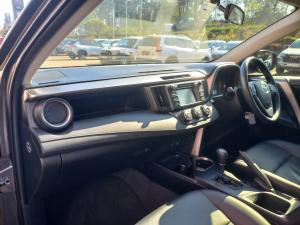 Toyota RAV4 2.0 GX auto - Image 7