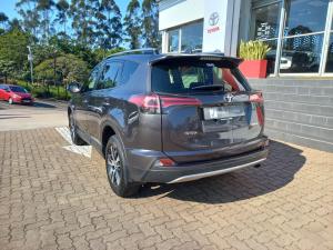 Toyota RAV4 2.0 GX auto - Image 18
