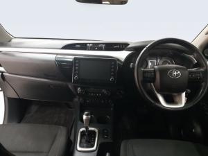 Toyota Hilux 2.8 GD-6 Raider 4X4 automaticD/C - Image 6