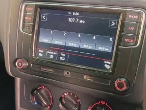 Volkswagen Polo Vivo 1.4 Comfortline - Image 9
