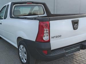 Nissan NP200 1.6 Safety PackS/C - Image 17