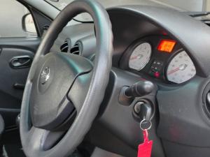 Nissan NP200 1.6 Safety PackS/C - Image 8
