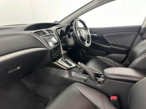 Honda Civic 1.8 Executive 5-Door automatic - Image 12