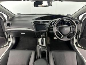 Honda Civic 1.8 Executive 5-Door automatic - Image 17