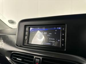 Hyundai Grand i10 1.2 Fluid automatic - Image 6