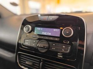 Renault Clio IV 900T Authentique 5-Door - Image 17