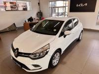 Thumbnail Renault Clio IV 900T Authentique 5-Door